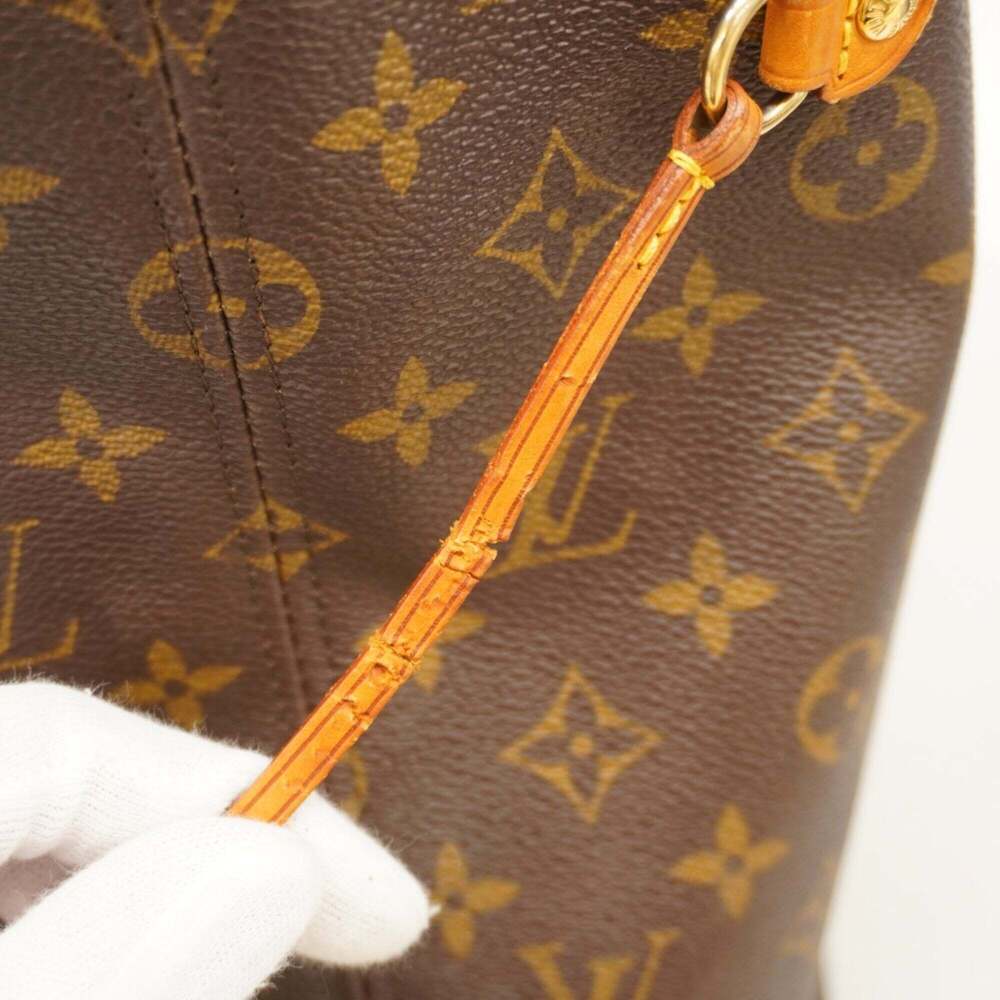 LOUIS VUITTON Brown Monogram Neverfull MM Tote Bag - Picture 8 of 12